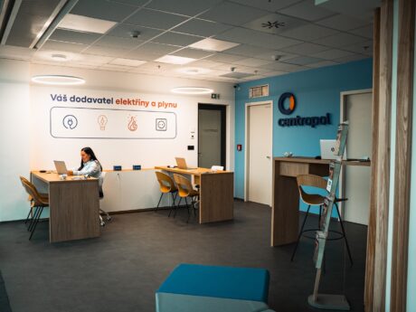 Od března sídlí zákaznické centrum Centropol na třídě Kosmonautů