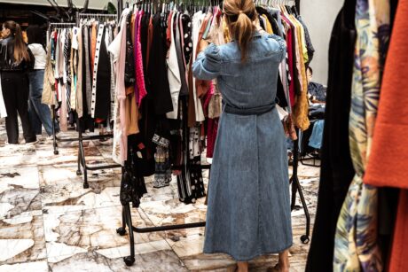 Envelopa Office Center hostí charitativní bazárek.