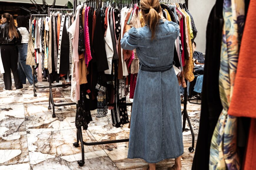 Envelopa Office Center hostí charitativní bazárek.